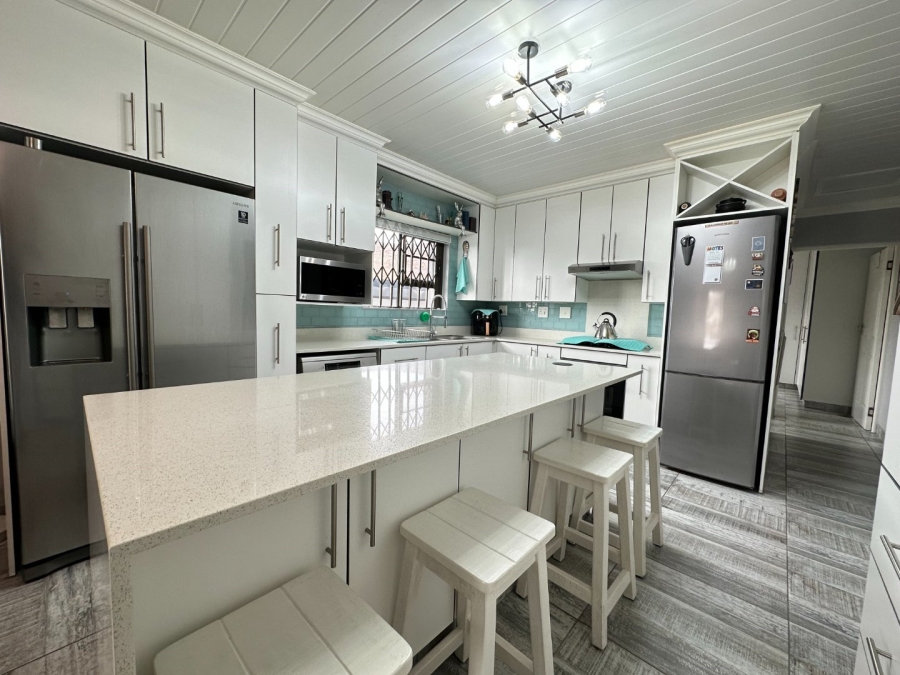 2 Bedroom Property for Sale in Island View Western Cape